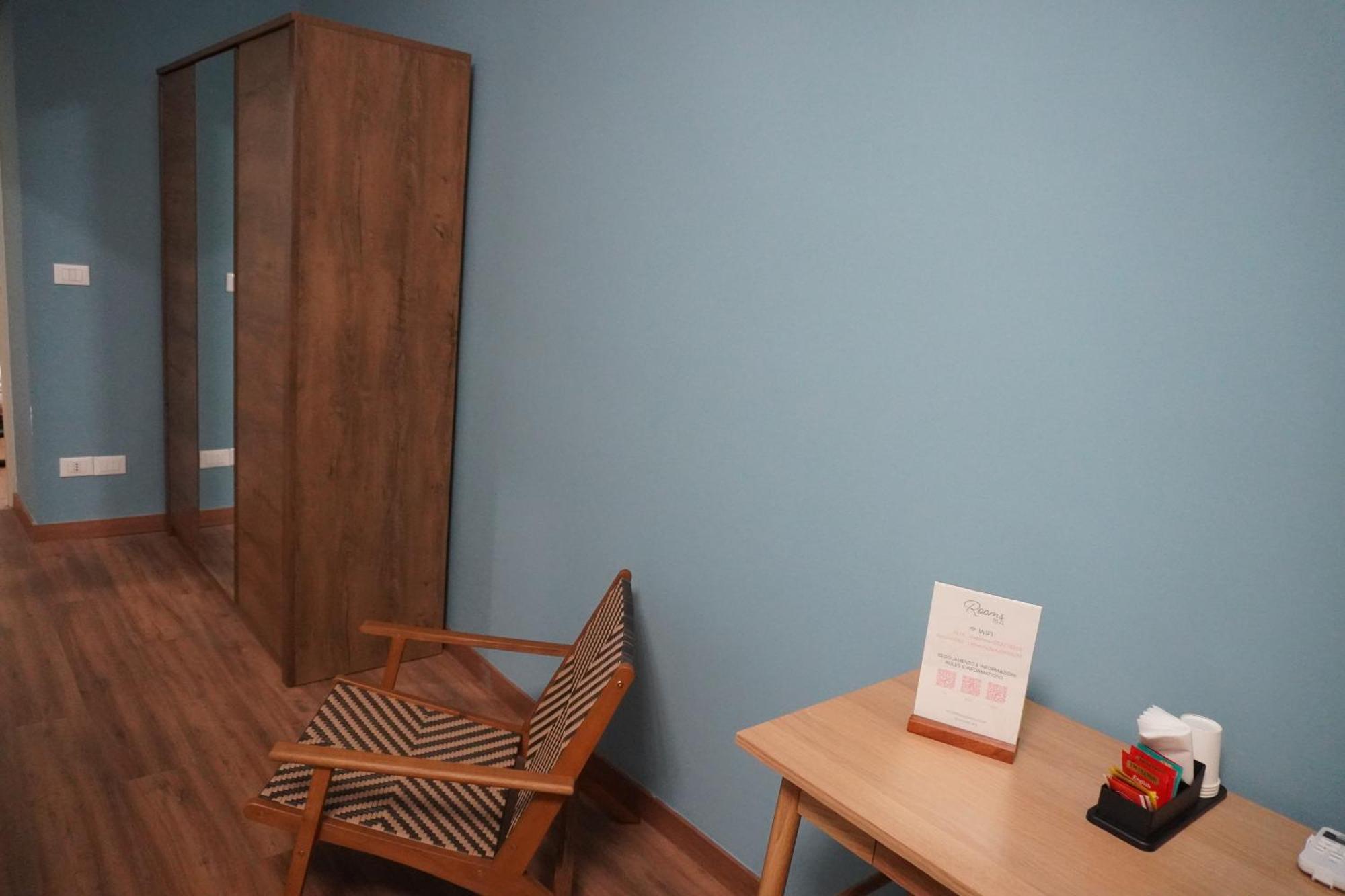 Rooms 18A Genoa Bagian luar foto